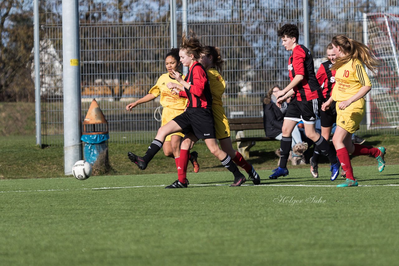 Bild 155 - B-Juniorinnen SG Weststeinburg/Bei - SV Fisia 03 : Ergebnis: 1:2